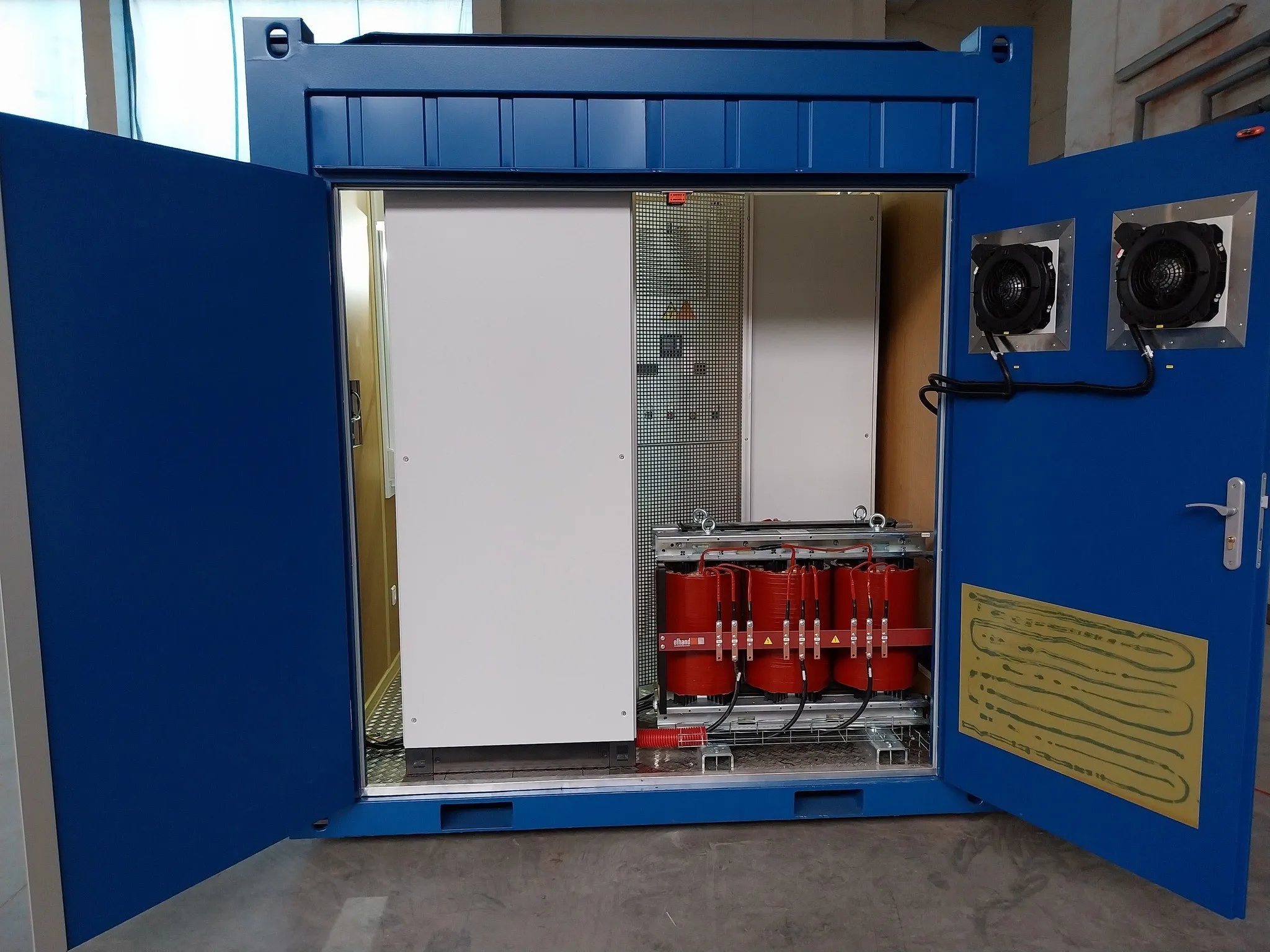 Kontajnerový zdroj 3 kV DC pre železničné vozidlá — 2
