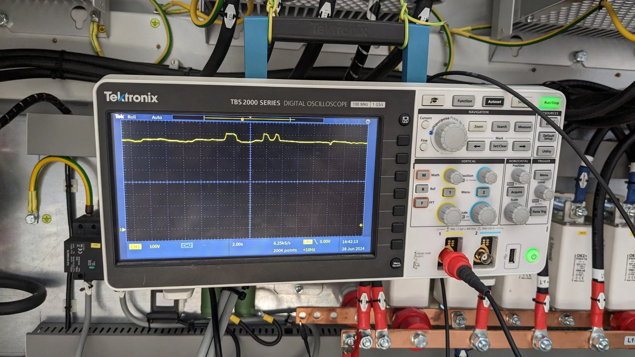 Supercapacitor energy-recovery stations — 1